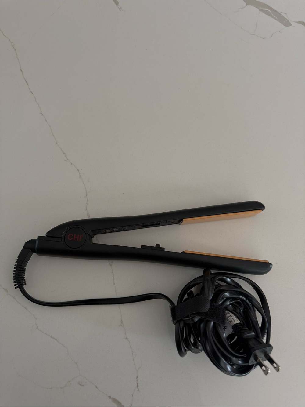 LIKE NEW CHI Ceramic Flat Iron Straightener - Black & Gold